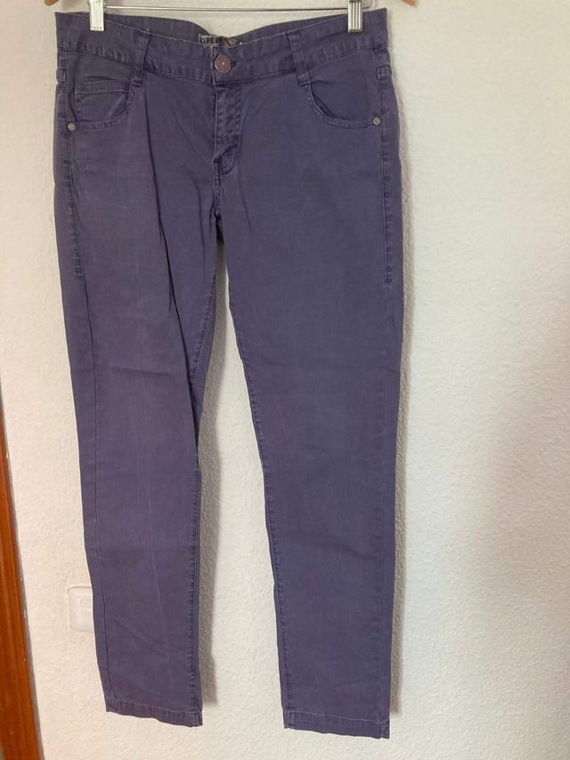 Pantalon largo  lila con bolsillos