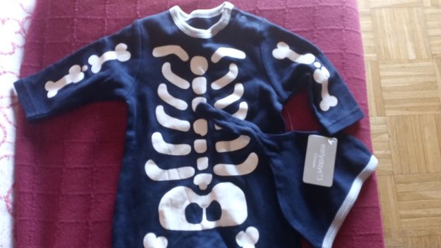 Pijama bebé esqueleto Halloween