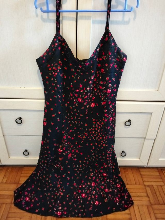 Vestito nero floreale