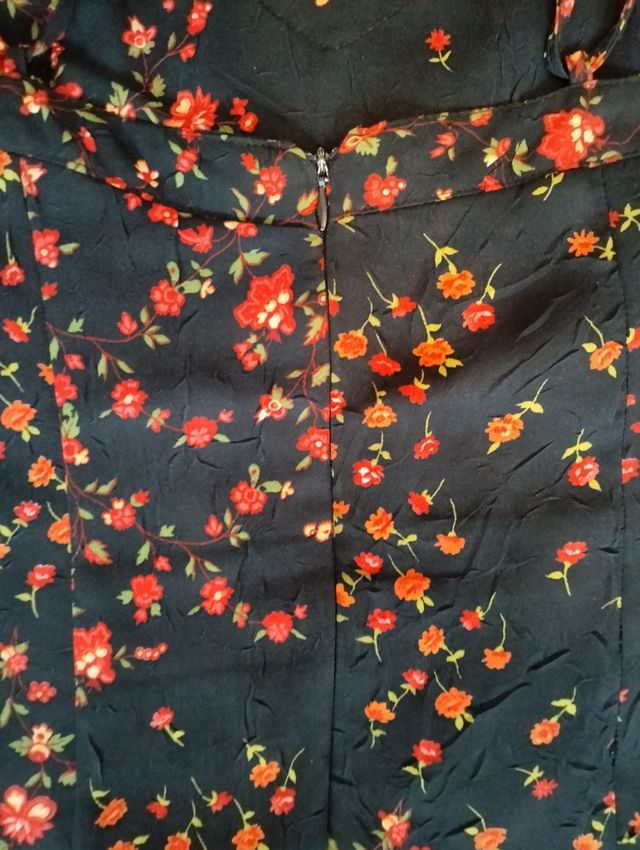 Vestito nero floreale