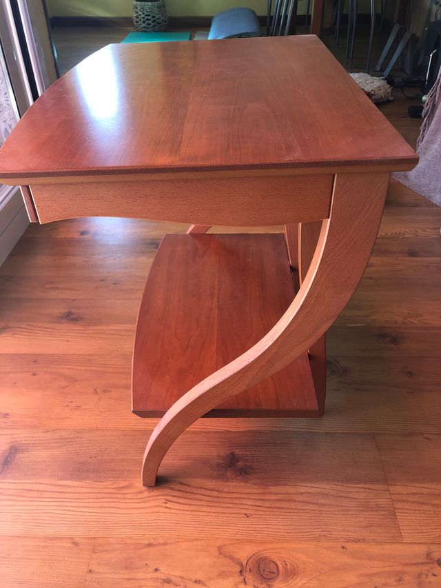 Mesita auxiliar con cajón