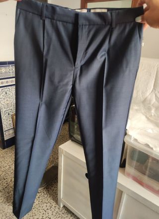 Traje de chaqueta azulina de Zara. Niño
