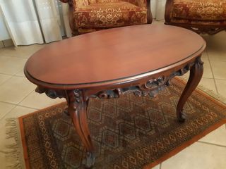 Salotto vintage, divano, poltrone e tavolino
