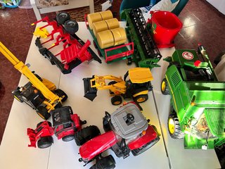 Bruder tractor cosechadora telescópica forestal