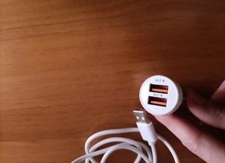 Cargador para coche nuevo