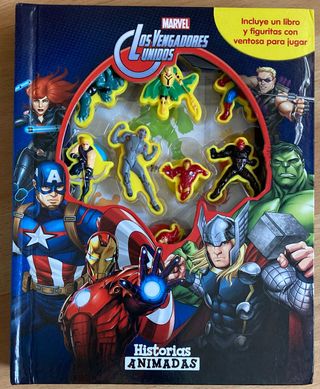 Libro de Marvel con muñecos