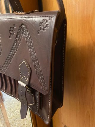 Vendo bolso de piel auténtica 