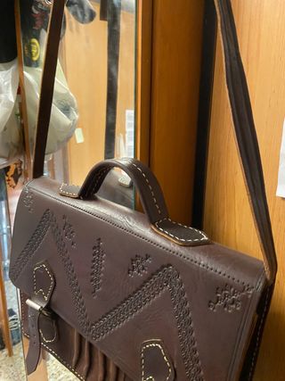 Vendo bolso de piel auténtica 