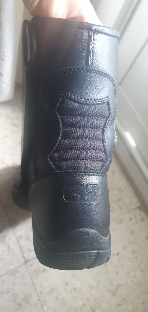 Botas moteras oxford talla 44, pero como un 42-43