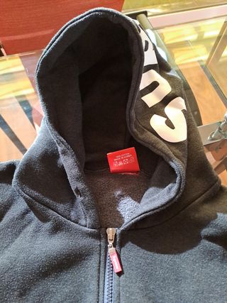 Sudadera gris Supreme talla M