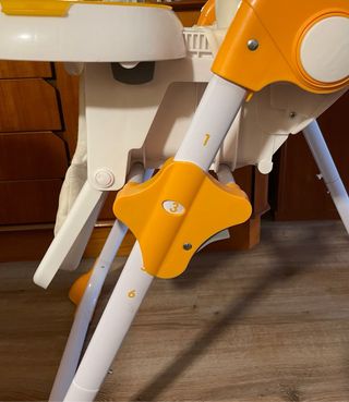 Trona de bebé reclinable