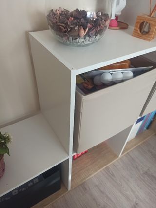 Mueble TV compacto con vitrina