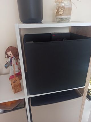 Mueble TV compacto con vitrina