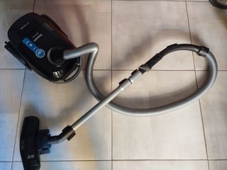 Aspiradora Philips sin bolsa ultimo