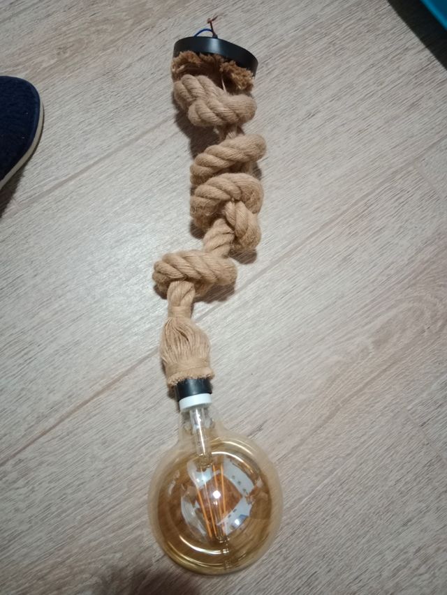 Lámpara rústica con bombilla incluida