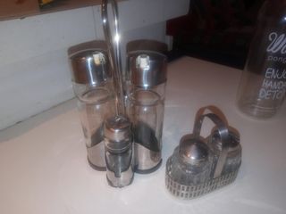 Exprimidor, báscula, coctelera etc