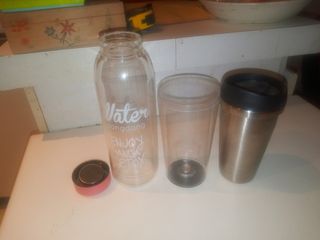 Exprimidor, báscula, coctelera etc