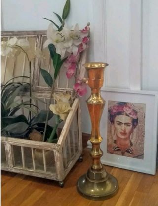 Candelabro de iglesia antiguo