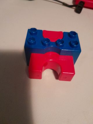 Lego Duplo auto, podio, ambientazione