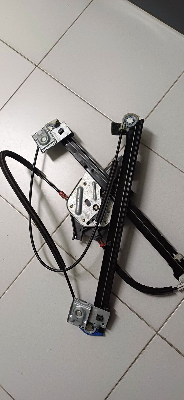 Mecanismo ventanilla lado derecho Seat Córdoba/Ibi