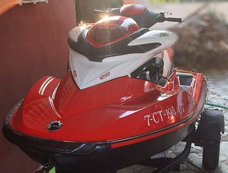 Moto de agua sea doo rxp