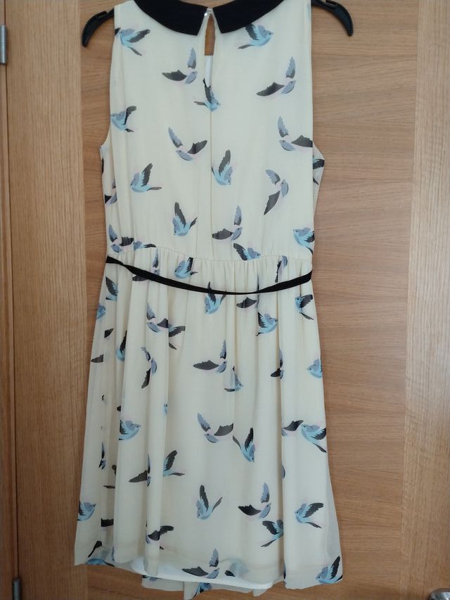 Zara vestido estampado con cinturón