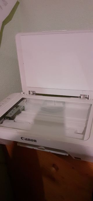 Gratis Impresora ,escanea y copia  Canon pixma2950