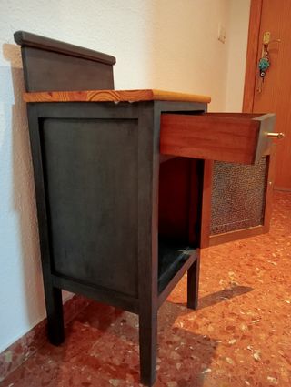 Mesita de noche