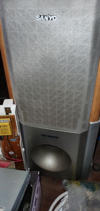 SANYO HTD-5201M DVD STEREO SYSTEM