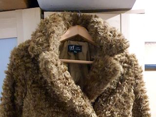 Abrigo pelo color camel
