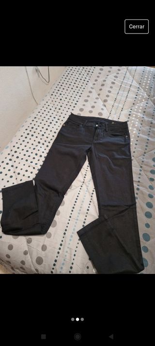 Pantalón skinin zara