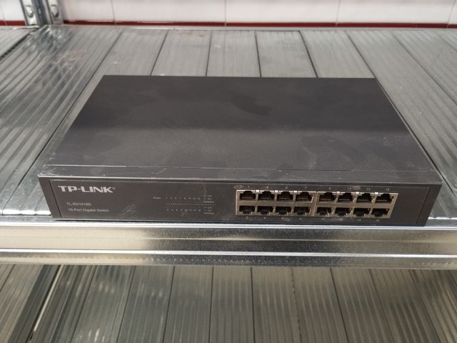TP-LINK SG1016D