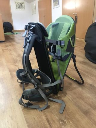 Mochila portabebé senderismo