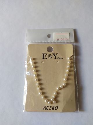 Gargantilla de perlas y acero