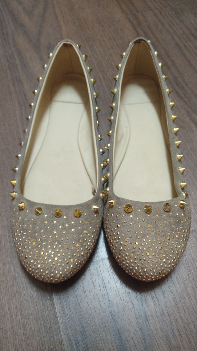 Manoletinas tachas Zara