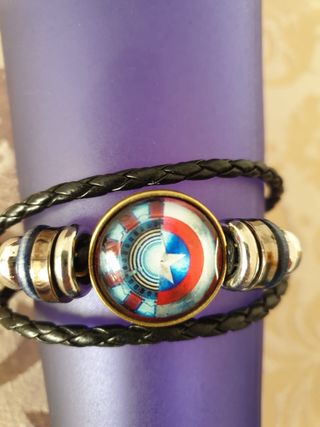 Pulsera de cuero Marvel de los Vengadores NUEVA