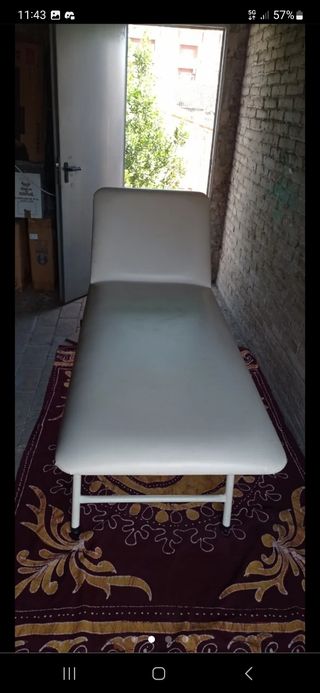 Camilla Masajes o Esteticién reclinable