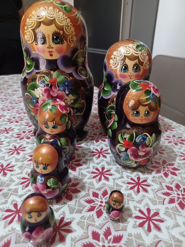 Matrioska originale Russa colori scuri