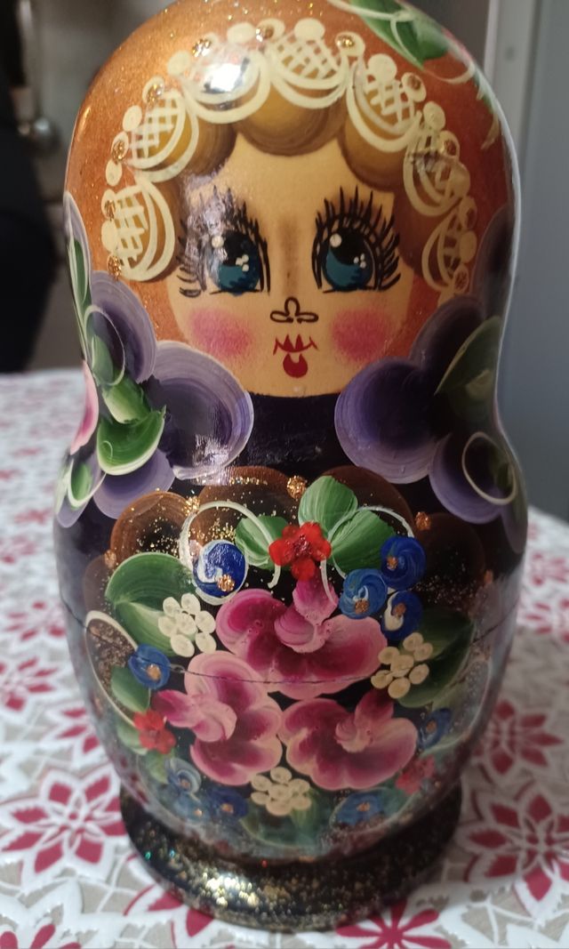 Matrioska originale Russa colori scuri