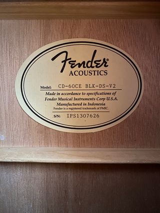 Guitarra acústica Fender CD-60CE