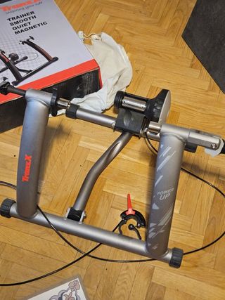 Rodillo de entrenamiento con accesorios