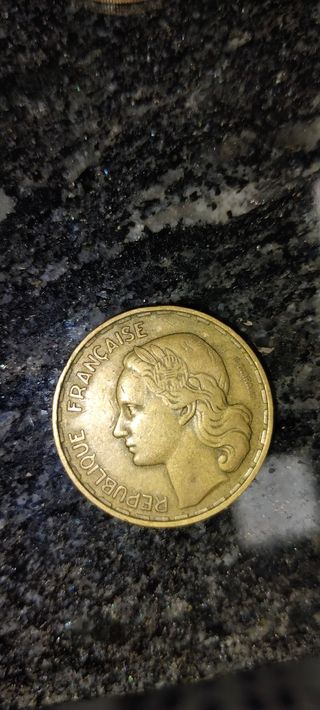 Monedas variadas antiguas