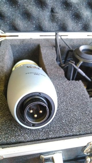 Microfono AKG modificado