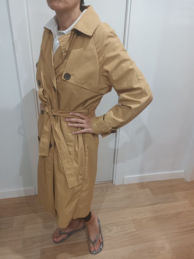 Gabardina  beige Zara