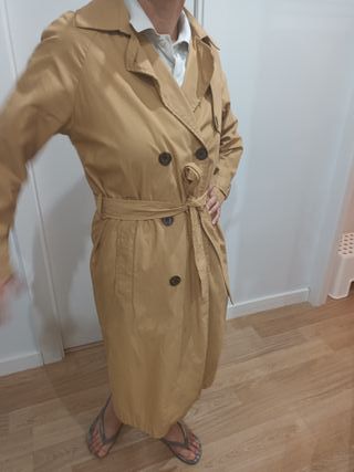 Gabardina  beige Zara