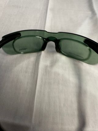 Occhiali da sole Reebok clip-in praticamente nuovi