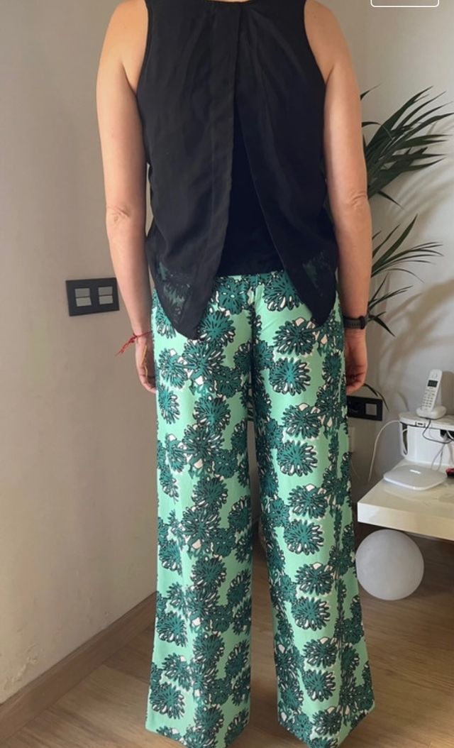 pantalones fluidos estampados