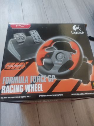Volante Logitech para ordenador