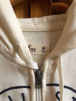 Sudadera blanca Hollister