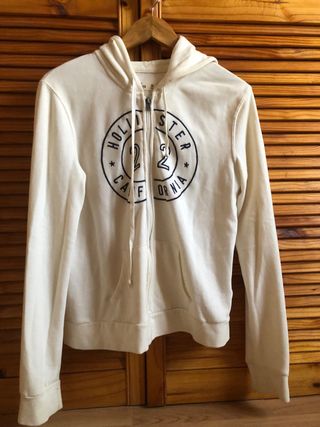 Sudadera blanca Hollister